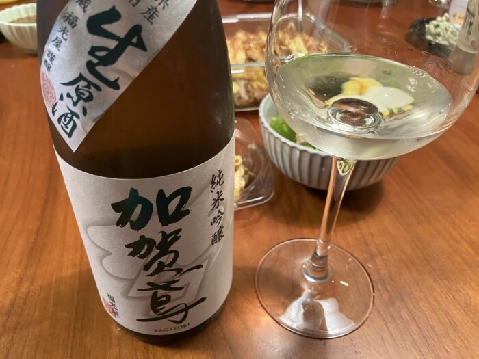 ワイングラスでいただく加賀鶴 純米吟醸 生原酒
