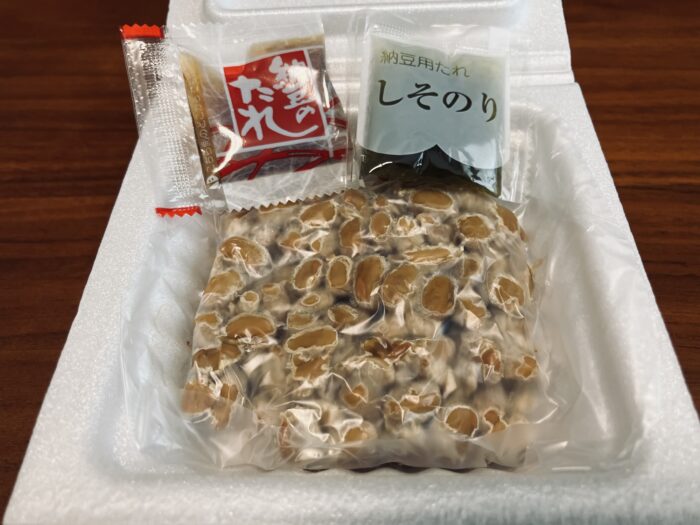 「納豆のたれ」と「しそのりたれ」が内封