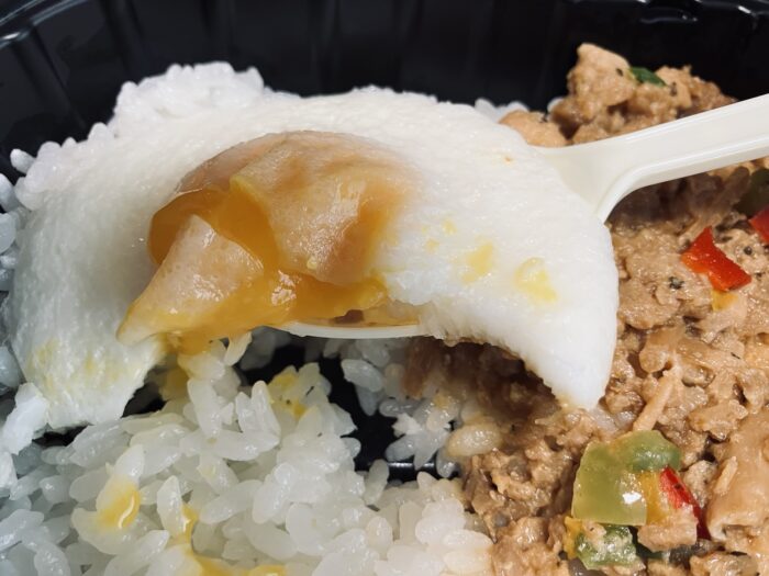 目玉焼きが半熟