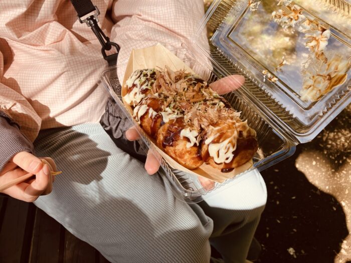 園内でたこ焼きランチ