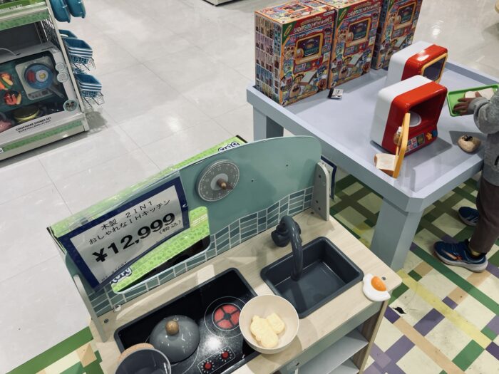 ままごと系のおもちゃ体験コーナー